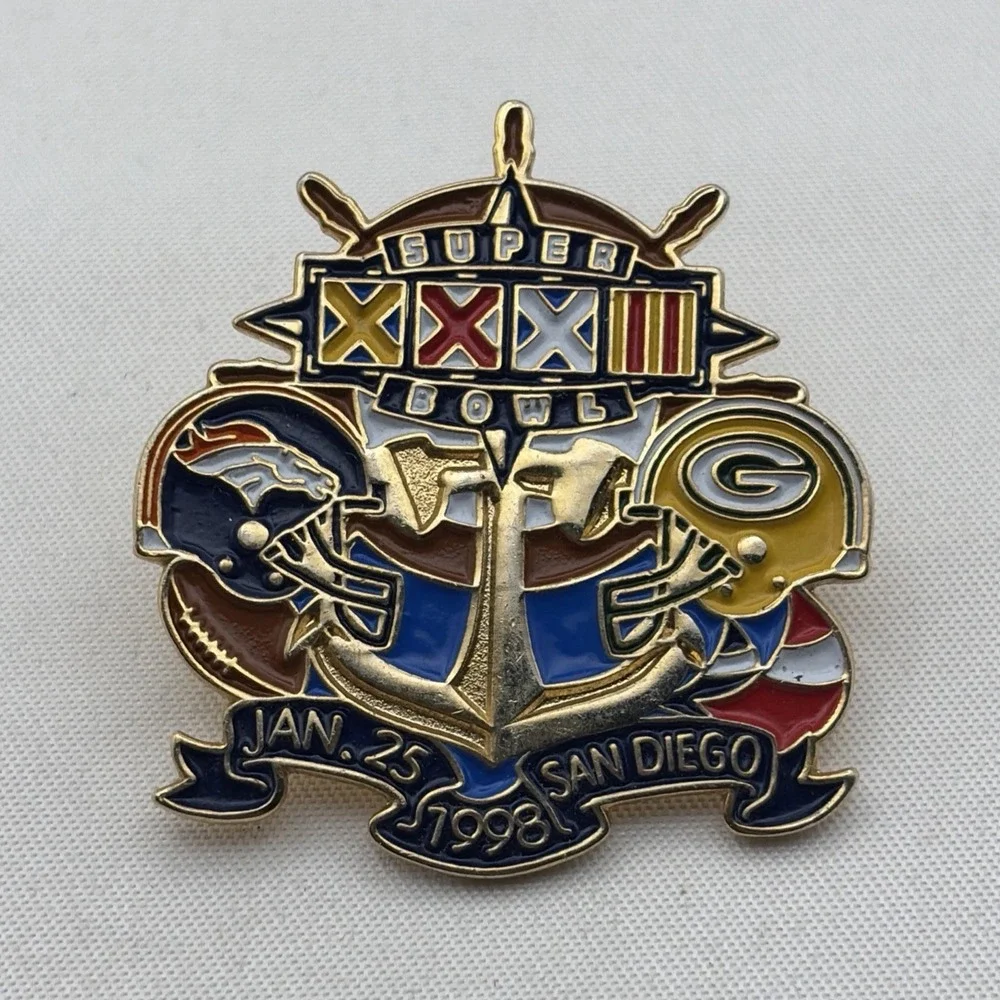 Super Bowl XXXII Denver Broncos Green Bay Packers San Diego NFL Lapel Hat Pin